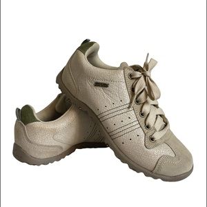 Skechers Lace Up Retro  Leather Fabric Size 7  SN 46047 vintage